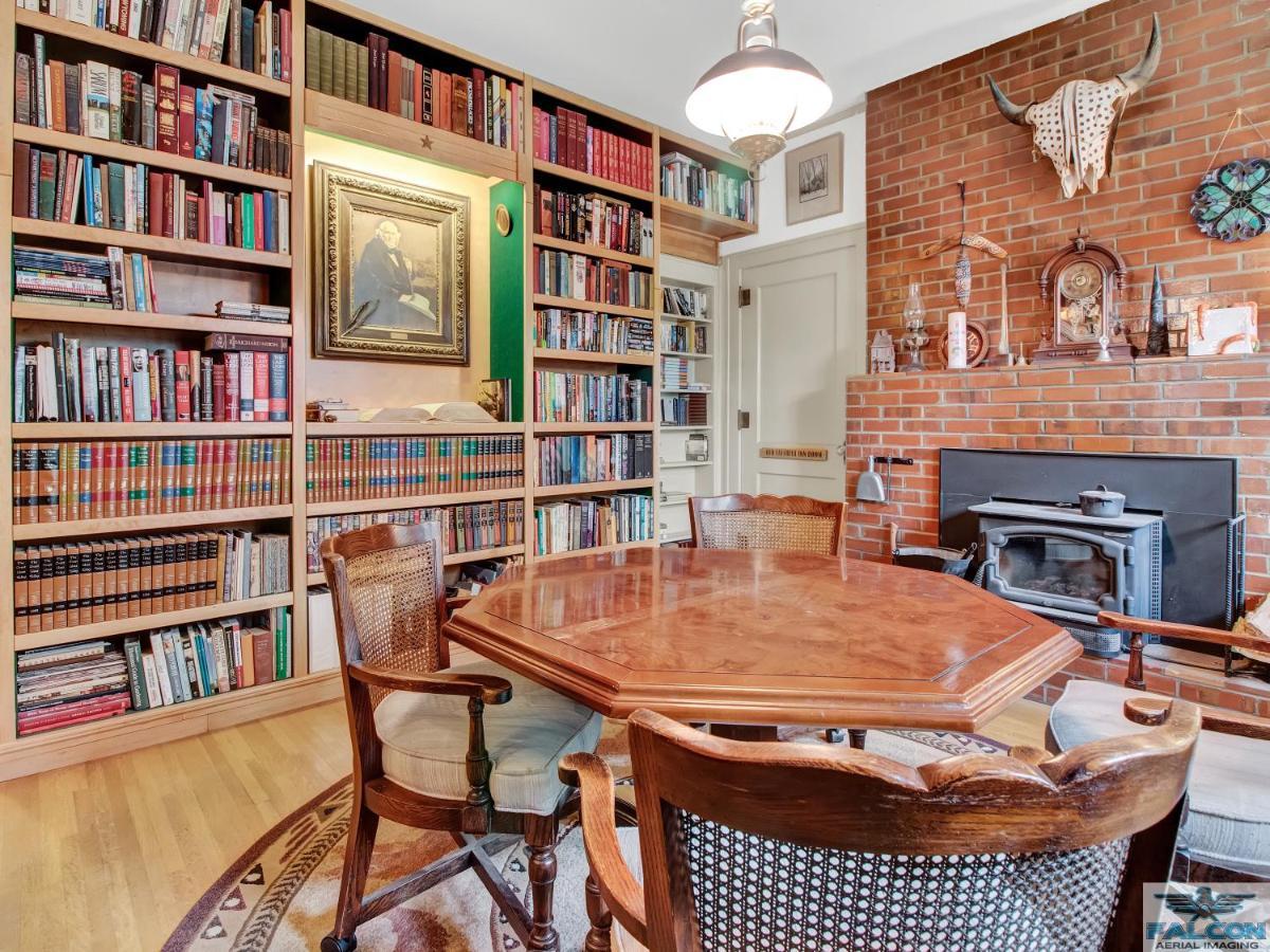 Robins Nest Bed & Breakfast 코디 외부 사진
